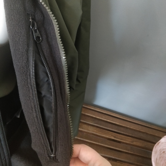 Columbia Dark Green Jacket - Picture 5 of 8